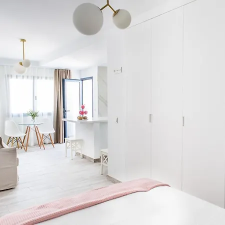 Apartamento Studio Lirio Seaview By Holidays *